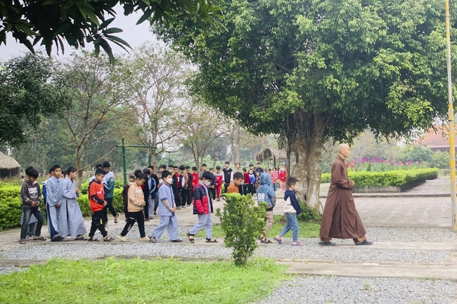 Chùa Giai Lam – Hà Tĩnh: Khoá tu “Tuổi trẻ hướng Phật”