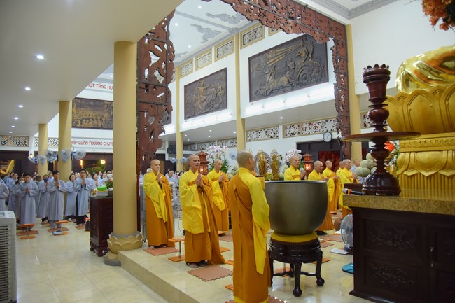 Lễ sám hối 14/02 Quý Mão