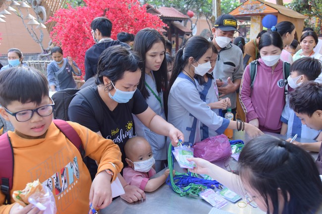 The 40th Kid Playground