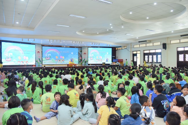 The 40th Kid Playground