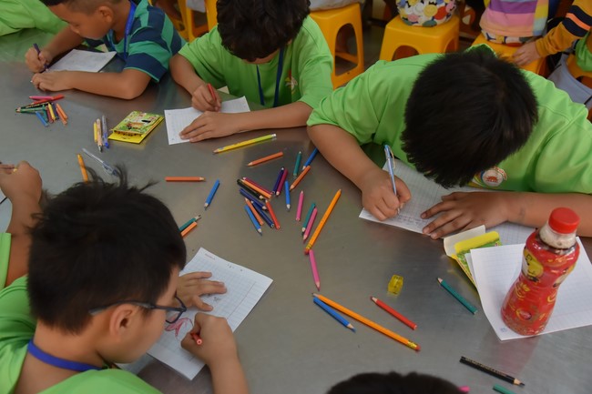 The 40th Kid Playground