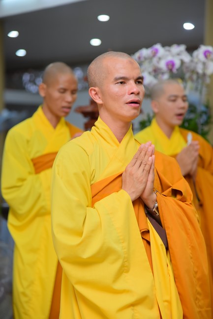 Prostrating five hundred names Bodhisattva Avalokitesvara