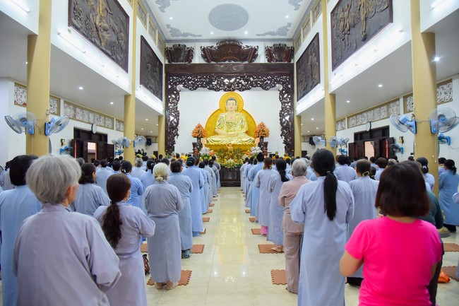 Prostrating five hundred names Bodhisattva Avalokitesvara