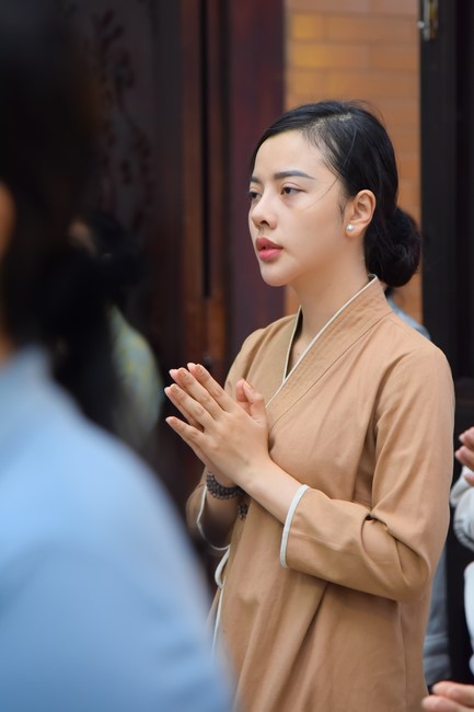 Prostrating five hundred names Bodhisattva Avalokitesvara