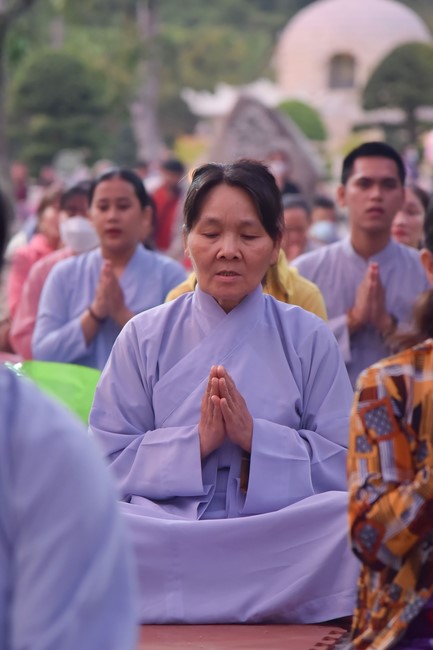 Prostrating five hundred names Bodhisattva Avalokitesvara