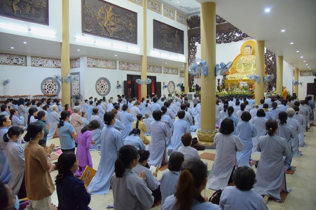 Prostrating five hundred names Bodhisattva Avalokitesvara