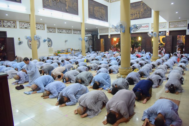 Prostrating five hundred names Bodhisattva Avalokitesvara