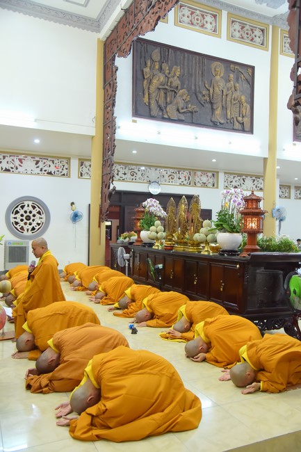 Prostrating five hundred names Bodhisattva Avalokitesvara