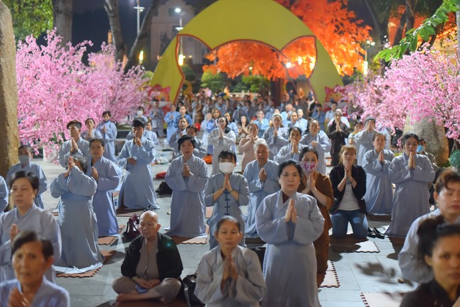 Prostrating five hundred names Bodhisattva Avalokitesvara