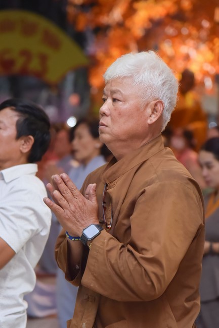 Prostrating five hundred names Bodhisattva Avalokitesvara