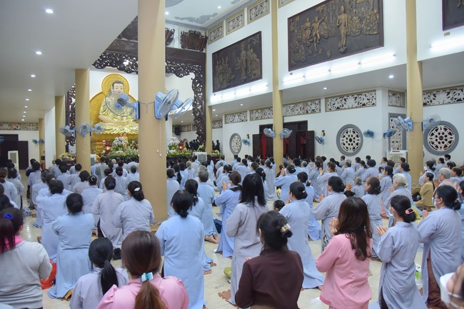 Prostrating five hundred names Bodhisattva Avalokitesvara