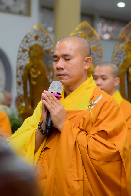 Prostrating five hundred names Bodhisattva Avalokitesvara