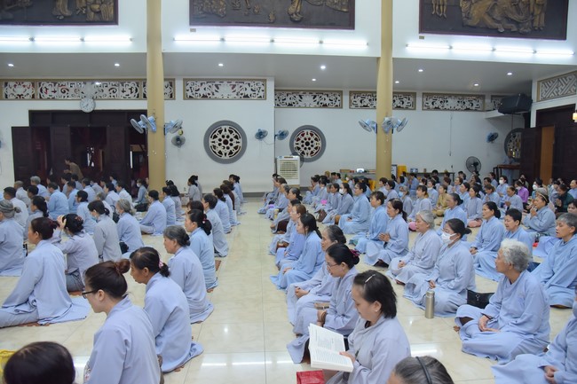 Prostrating five hundred names Bodhisattva Avalokitesvara