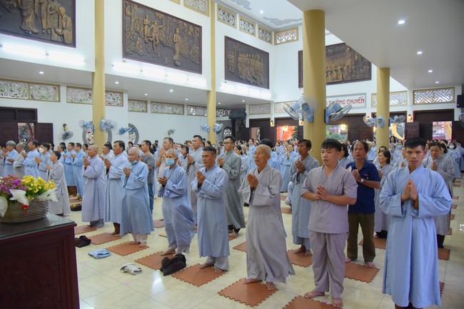 Prostrating five hundred names Bodhisattva Avalokitesvara