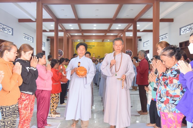 One-Day Peaceful Retreat at Dang Phap Pagoda
