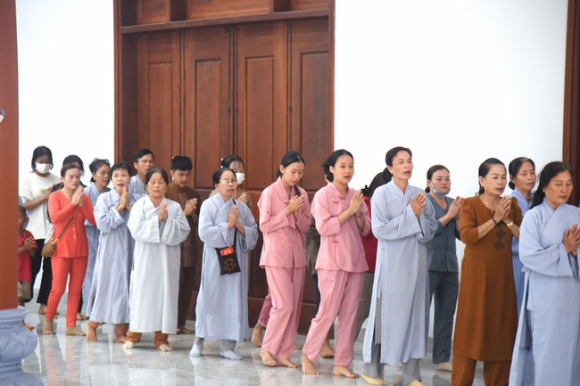 One-Day Peaceful Retreat at Dang Phap Pagoda