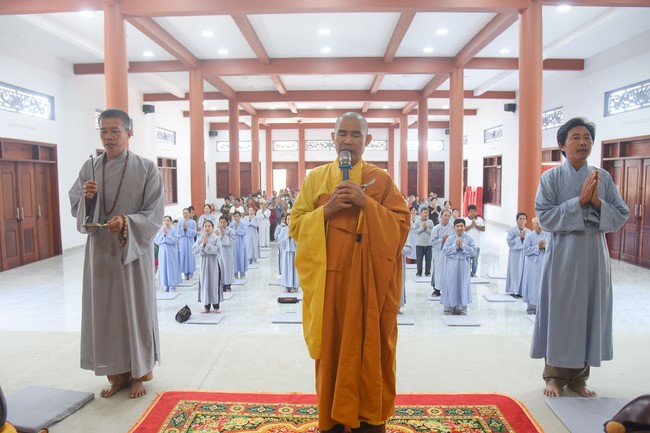 One-Day Peaceful Retreat at Dang Phap Pagoda