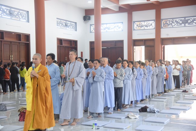 One-Day Peaceful Retreat at Dang Phap Pagoda