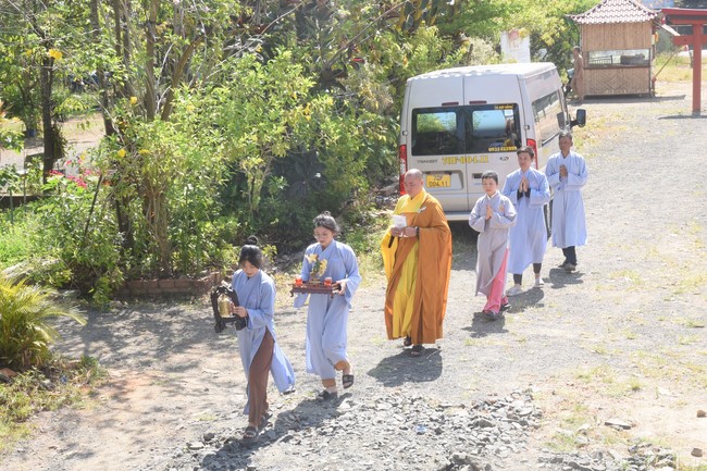 One-Day Peaceful Retreat at Dang Phap Pagoda
