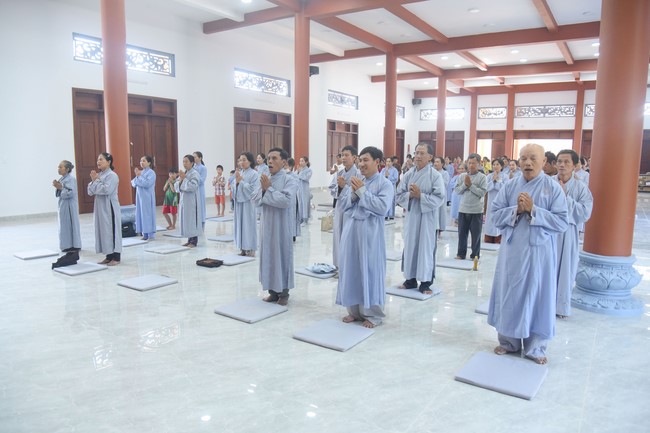 One-Day Peaceful Retreat at Dang Phap Pagoda