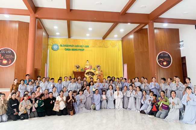 One-Day Peaceful Retreat at Dang Phap Pagoda