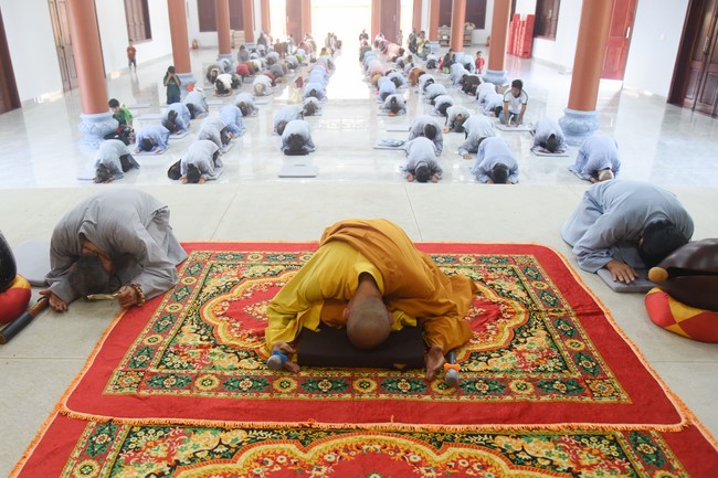 One-Day Peaceful Retreat at Dang Phap Pagoda