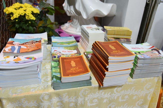 Cúng dường Tam bảo chùa Kim Sơn - Ô Môn, Cần Thơ