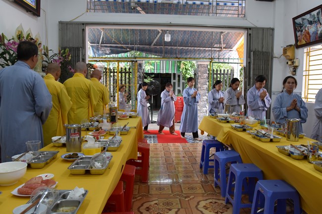 Đạo tràng Minh Chất, Cần Thơ: Tu niệm Phật một ngày - Lần 01