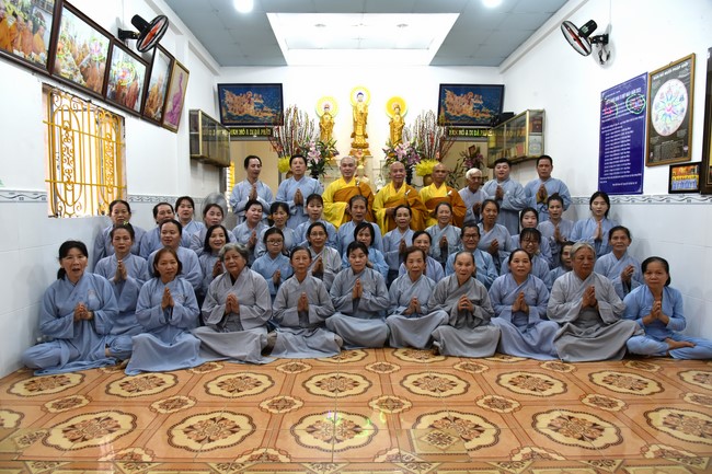 Đạo tràng Minh Chất, Cần Thơ: Tu niệm Phật một ngày - Lần 01