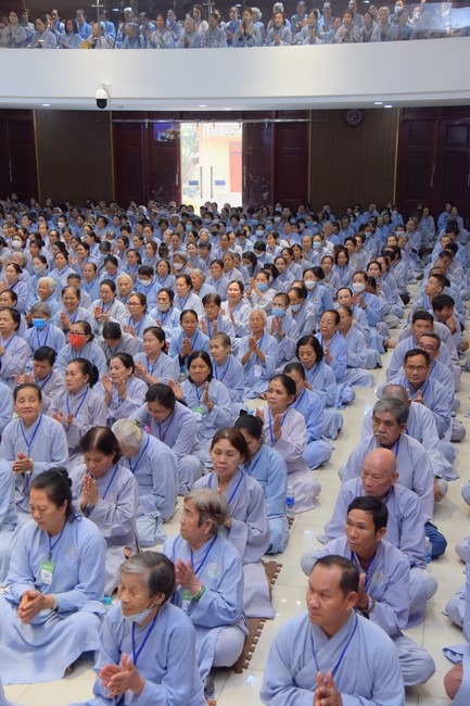 Dharma Talk Getting out of the Fire House in the 99th Seven-Day Retreat