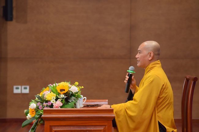 Dharma Talk Getting out of the Fire House in the 99th Seven-Day Retreat