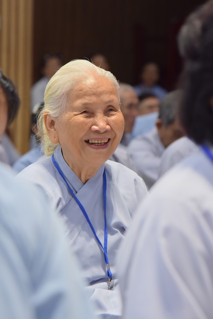 Dharma Talk Getting out of the Fire House in the 99th Seven-Day Retreat