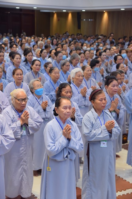 Dharma Talk Getting out of the Fire House in the 99th Seven-Day Retreat