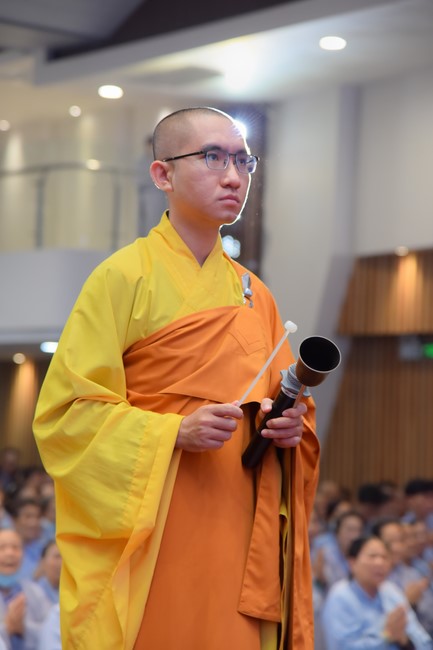 Dharma Talk Getting out of the Fire House in the 99th Seven-Day Retreat