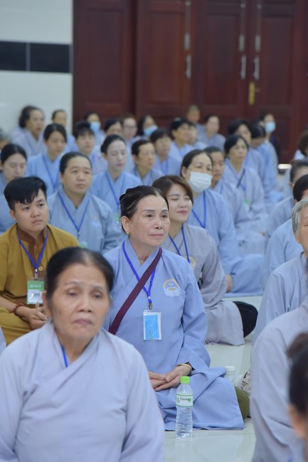 Dharma Talk Getting out of the Fire House in the 99th Seven-Day Retreat