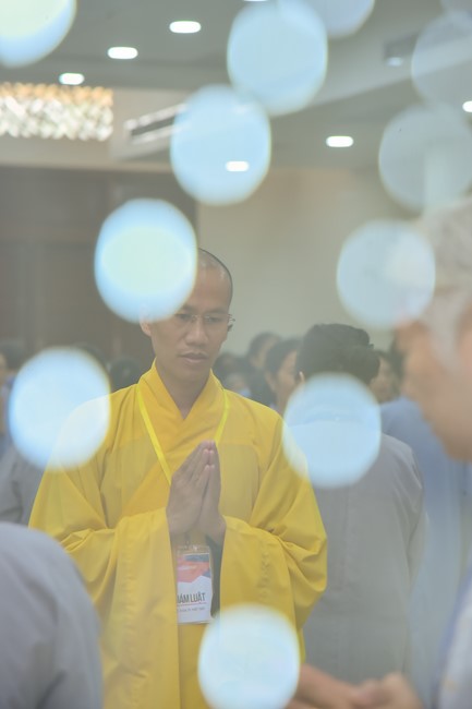 Dharma Talk Getting out of the Fire House in the 99th Seven-Day Retreat