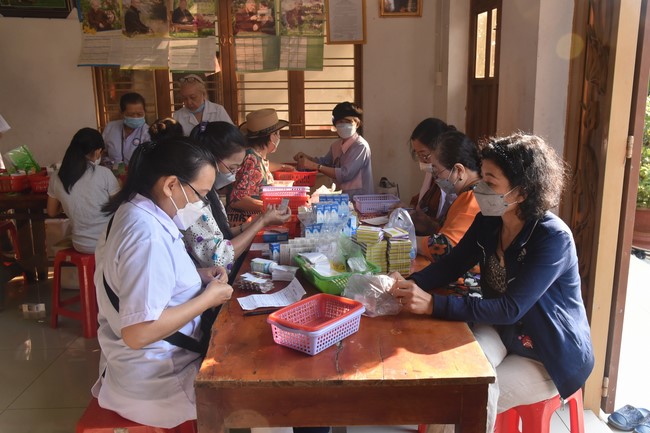 Program of healthy examination - treatment, free medicine and charity gift giving at Dang Phap Pagoda in Binh Phuoc