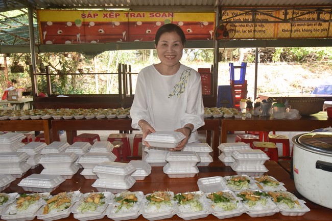 Program of healthy examination - treatment, free medicine and charity gift giving at Dang Phap Pagoda in Binh Phuoc