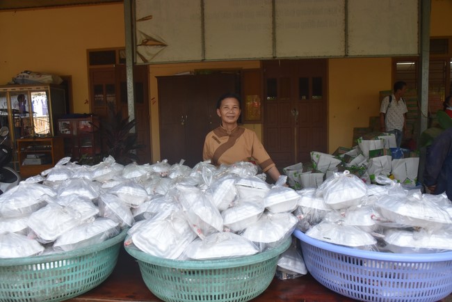 Program of healthy examination - treatment, free medicine and charity gift giving at Dang Phap Pagoda in Binh Phuoc
