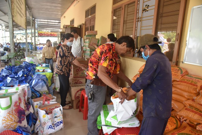 Program of healthy examination - treatment, free medicine and charity gift giving at Dang Phap Pagoda in Binh Phuoc