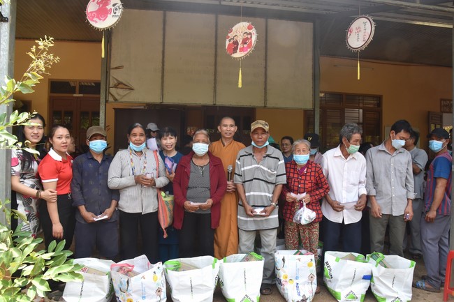 Program of healthy examination - treatment, free medicine and charity gift giving at Dang Phap Pagoda in Binh Phuoc