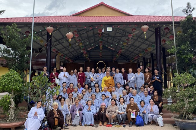 One-Day Peaceful Retreat at Suoi Phap Pagoda