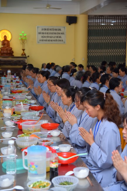 Dharma Talk Let's practice to end suffering in the 99th Seven-Day Retreat
