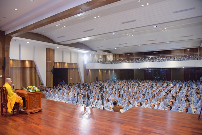 Dharma Talk Let's practice to end suffering in the 99th Seven-Day Retreat