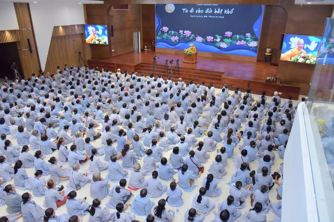 Dharma Talk Let's practice to end suffering in the 99th Seven-Day Retreat