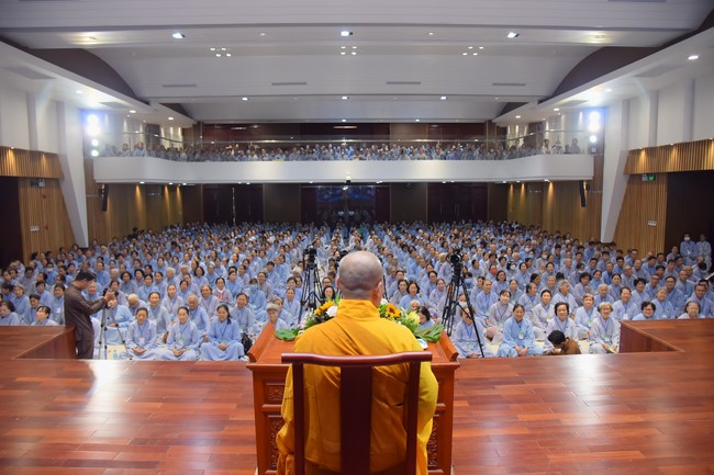 Dharma Talk Let's practice to end suffering in the 99th Seven-Day Retreat