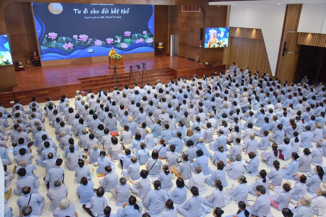 Dharma Talk Let's practice to end suffering in the 99th Seven-Day Retreat