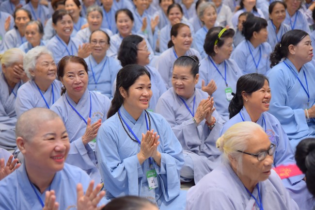 Dharma Talk Let's practice to end suffering in the 99th Seven-Day Retreat