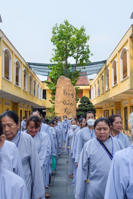 Dharma Talk Let's practice to end suffering in the 99th Seven-Day Retreat