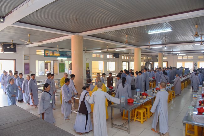 Dharma Talk Let's practice to end suffering in the 99th Seven-Day Retreat